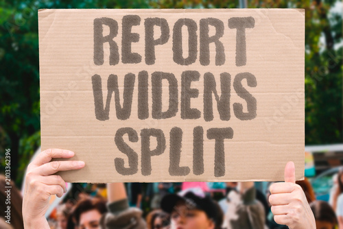 Принти на полотні "Report Widens Split" The document deepened the rift