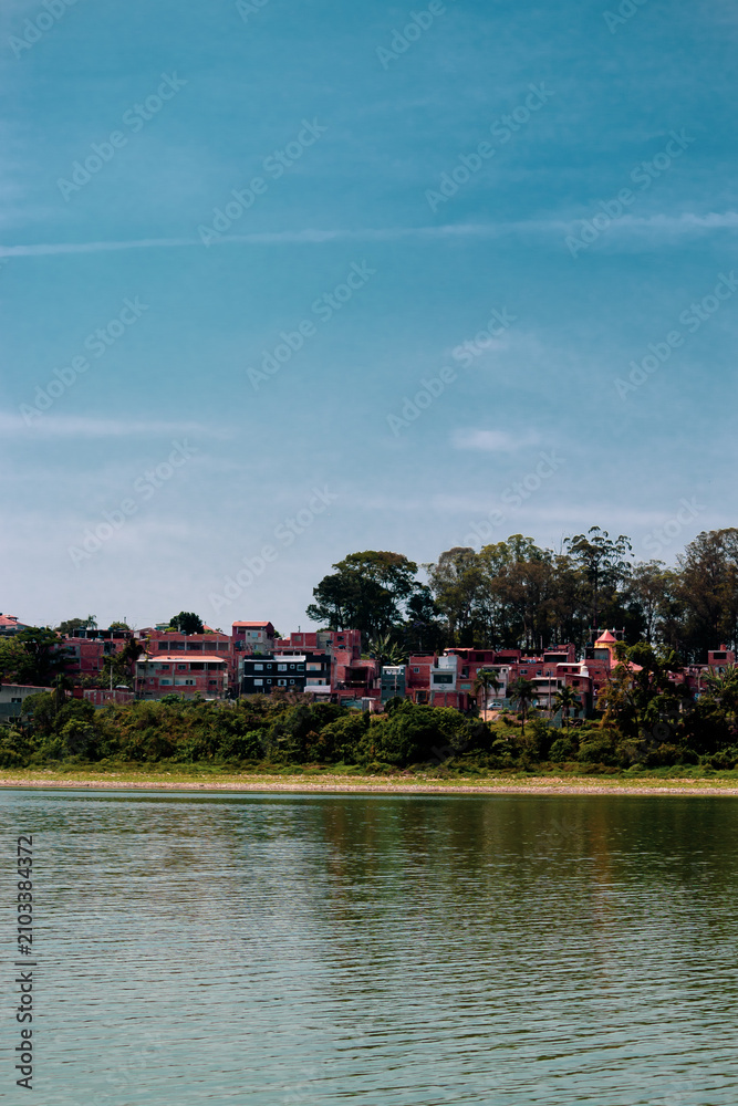 Fototapeta premium Lakeside house