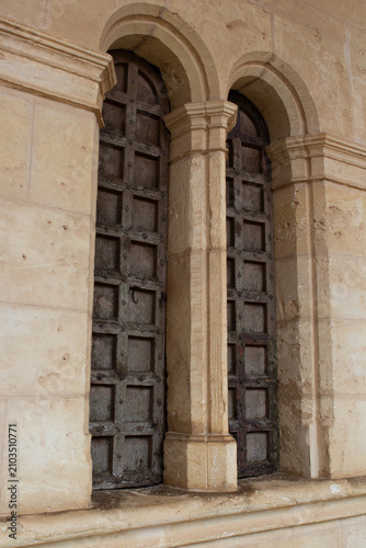 Old-charm Ancient Windows restored