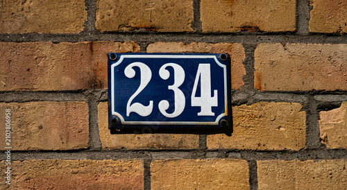 Hausnummer 234