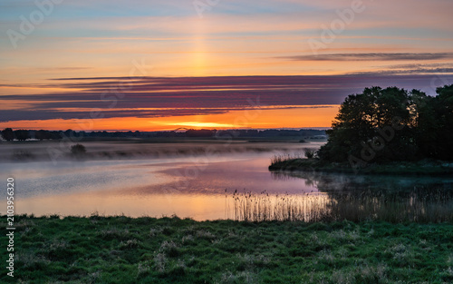 Sonnenaufgang über dem Damnatzer Elbufer