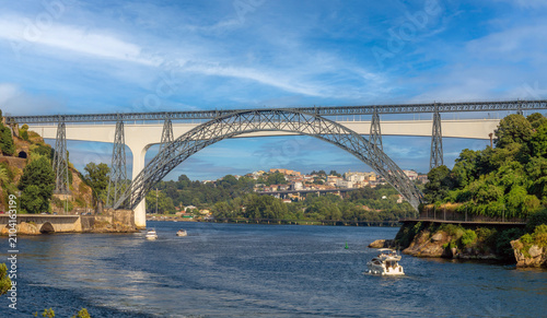 фотографія The iron Maria Pia Bridge dessigned by Gustave Eiffel and the concrete Infante D