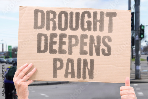 Schilderij op canvas "Drought Deepens Pain" Water scarcity causes increasing hardship