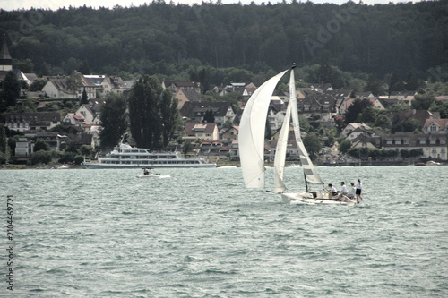 Foto Yacht with spinnaker on Lake Constance