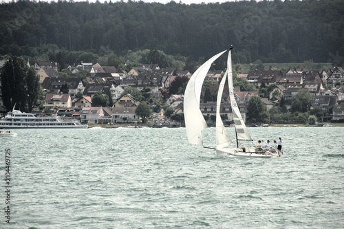 Foto Yacht with spinnaker on Lake Constance
