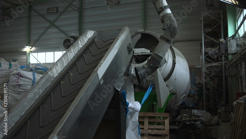 Heavy Industrial Machinery. Heavyduty Machinery Processes Bulk Recyclable Materials Effectively. Media