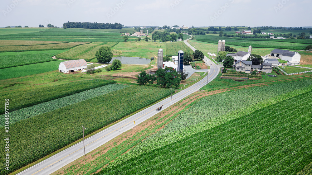 Obraz premium Aerial view of a smoky rural horizon