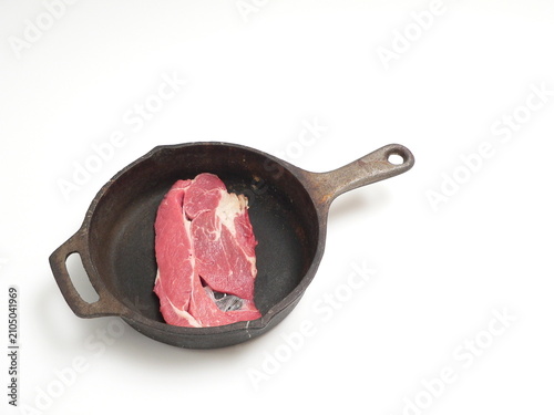 Tableau sur toile スキレットに入ったオージービーフの生肉