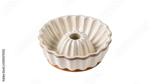 Photos Empty metallic fluted bundt cake baking tin mold isolated on transparent backgro