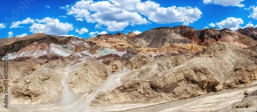 Cuadro en lienzo Colorful rocks at the Artists Palette in Death Valley National Park, California