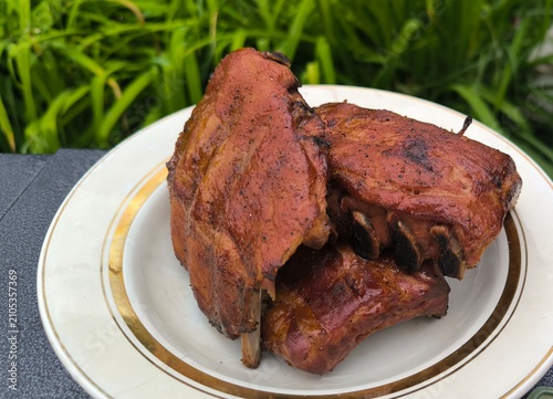  Grilled pork ribs