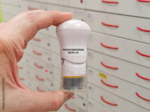 Foto PEGINTERFERON BETA-1A pegylated interferon for relapsing multiple in an injectio