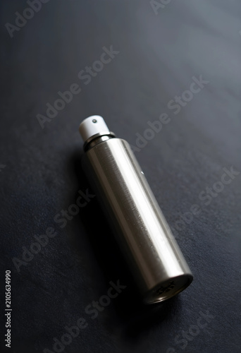 Silver metal spray bottle w...