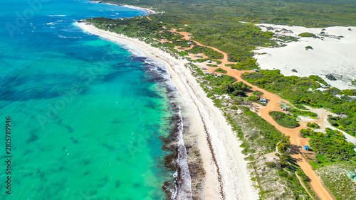 Foto Jurien Bay's Sandy Cape Reserve from above: a serene escape with turquoise water