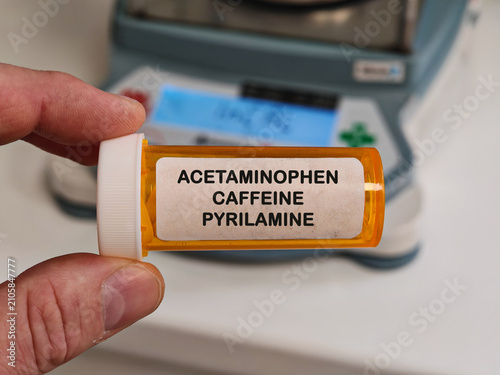 Foto ACETAMINOPHEN CAFFEINE PYRILAMINE (PARACETAMOL) analgesic and antipyretic for pa