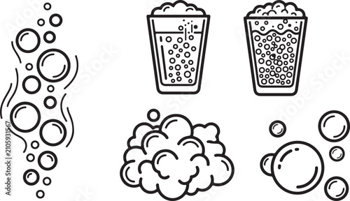 Foto Set of hand drawn soap bubbles and fizzy drink glasses icons