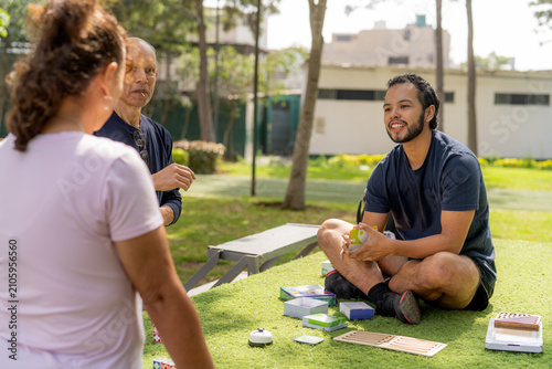 Fotografie Older adults engaging in mental fitness activities
