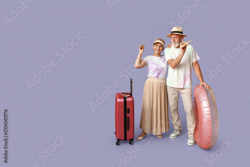 Mature couple with travel a...