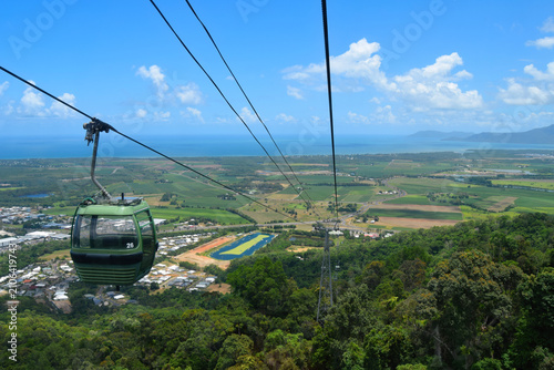 Quadro em tela Scenic view of Skyrail Rainforest Cableway gliding over the World Heritage tropi