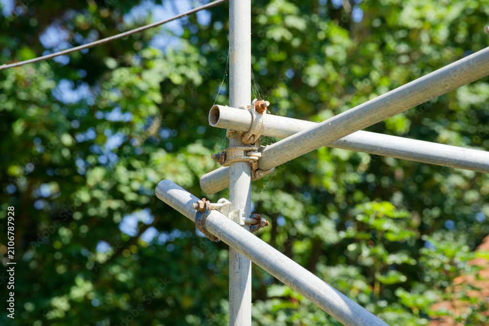 Obraz premium Details of scaffolding poles and joints