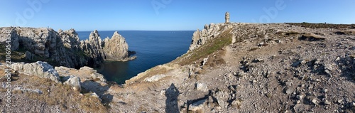Falaises sur la côte bretonne.