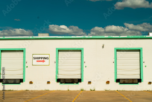 Quadro su tela Industrial Shipping and Receiving Truck Dock Garages of Industrial Factory Build