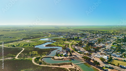 Bild auf Leinwand Port Wakefield, South Australia – 4K aerial drone view of coastal township, resi