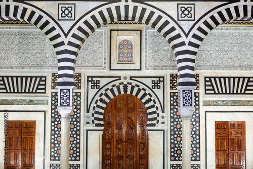 porte traditionnel