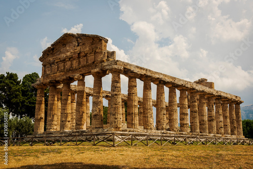 Fotografie The archeological park of Paestum. Temple of Athena.