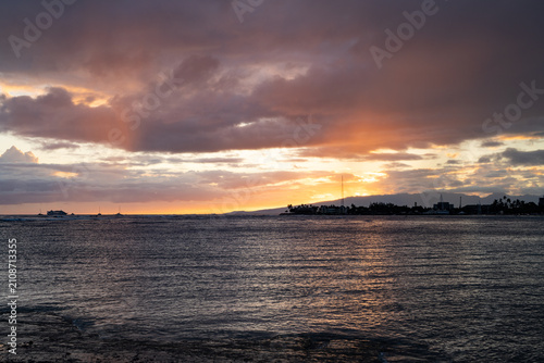 Cuadro en lienzo after sunset at  Ala Moana Regional Park, Honoulu, Oahu, Hawaii