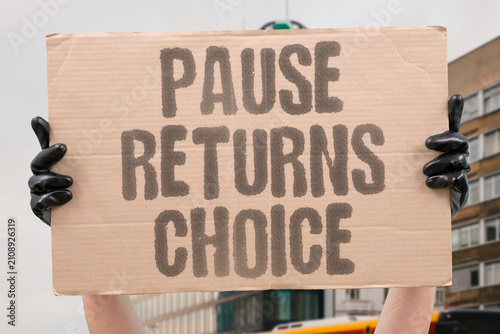 Foto "Pause Returns Choice" Stopping briefly brings back intentional control