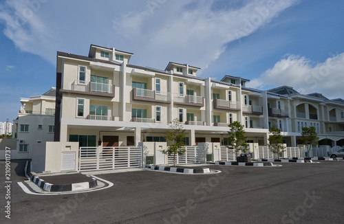 Принти на полотні Modern three-storey terrace houses in a newly developed residential neighbourhoo