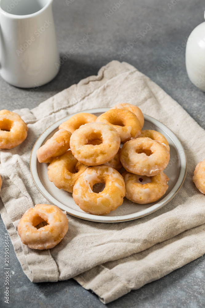 Naklejka premium Homemade Mini Glazed Old Fashioned Donuts