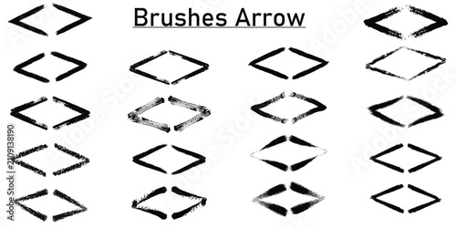 Photos Set of grunge arrowhead shapes and stylized directional symbols with handdrawn