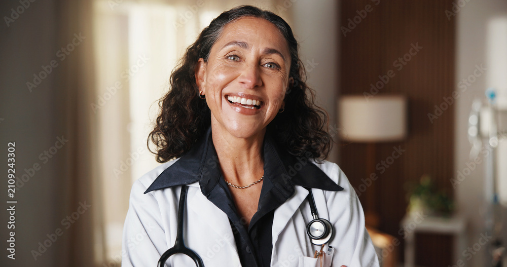 Obraz premium Doctor, laugh and woman in hospital for healthcare, wellness service and career experience in clinic. Portrait, mature female person and medical professional, funny physician and general practitioner