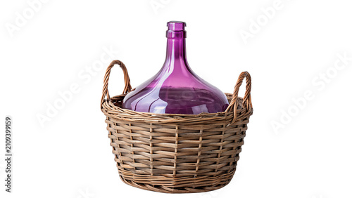Foto Large empty magenta glass carboy bottle inside wicker basket isolated on transpa