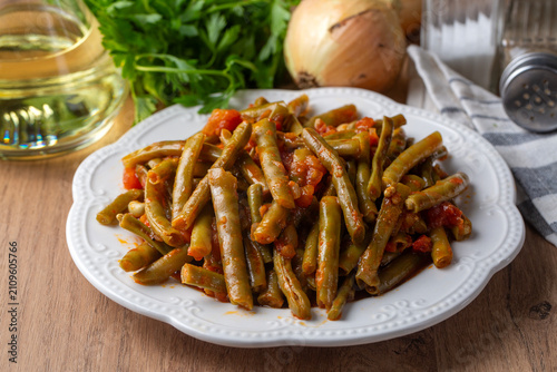 Traditional Turkish zeytiny...
