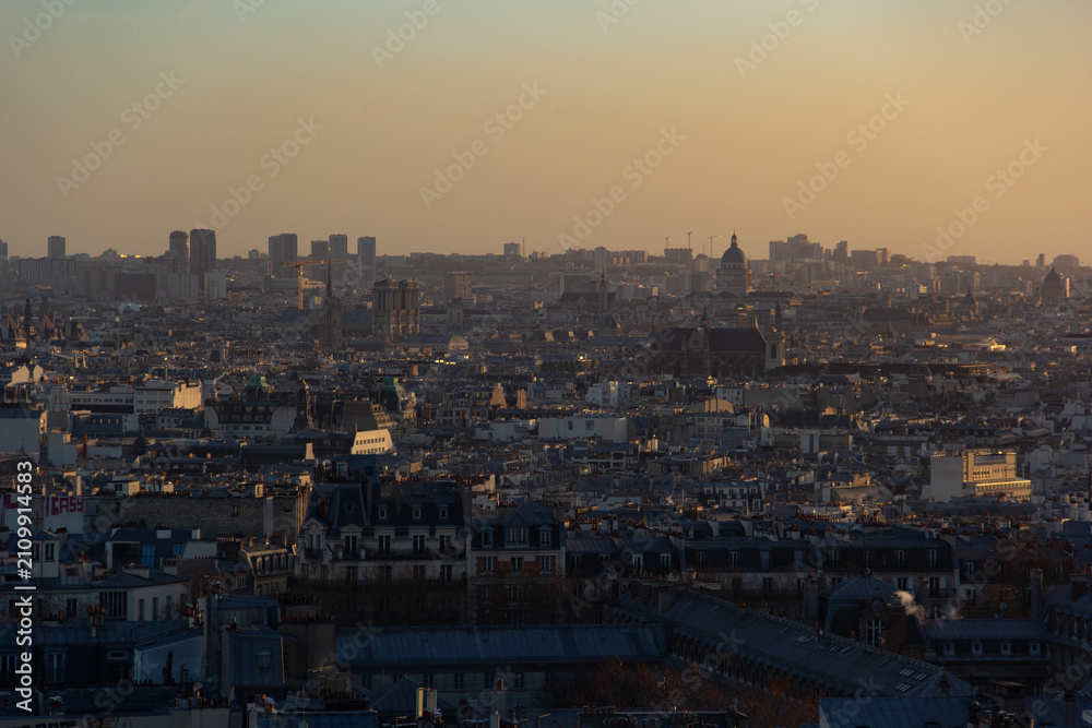 Obraz premium Winter view over Paris from Montmartre on a sunny afternoon