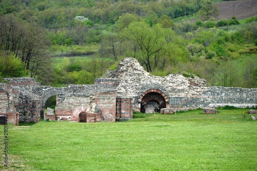 Fotografía remains of an old ruined fort