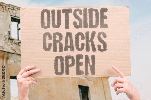 Fotografía "Outside Cracks Open" External forces amplify existing internal weaknesses