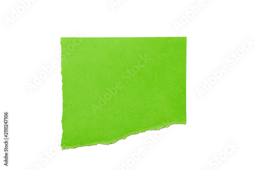 Quadro su tela Papel rasgado verde con borde inferior irregular aislado sobre fondo negro para