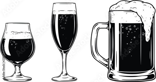 Foto Craft beer drinkware set with frothy mug goblet and elegant glassware