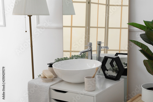 Sink bowl, cup with toothbr...