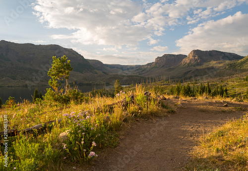 road to the mountains
