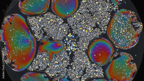 Microscopic Formation of Iridescent Liquid Crystals in Pharmaceutical Solution