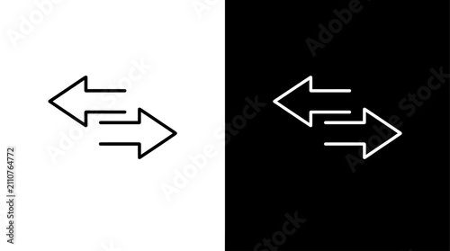 Фотография Two sets of opposing arrows indicating exchange or transfer on a split backgroun