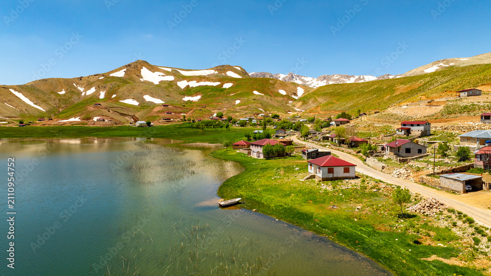 Fototapeta premium Lake Eğri which is 130 km from Alanya and 40 km from Gündoğmuş, is located at an altitude of 2100 meters on the eastern slope of Geyik Mountain at the Taurus Mountains.. If you are going from Seydişeh
