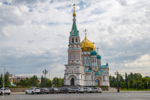 Obraz na plátně View of the Cathedral of the Assumption of the Blessed Virgin Mary on a cloudy August morning