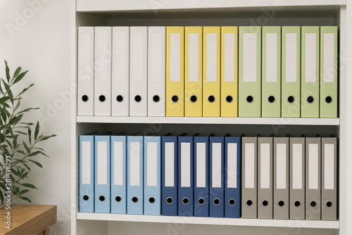 Fototapeta 色分けした無地ファイルで管理する規程の版
