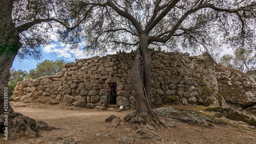 Fotografía view of the Nuraghe Albucciu